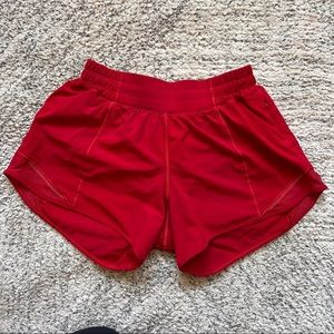 Lululemon Hotty Hot Short II *Long 4" Size 4